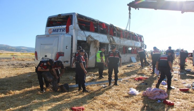 Amasya’da çift katlı otobüs kazası