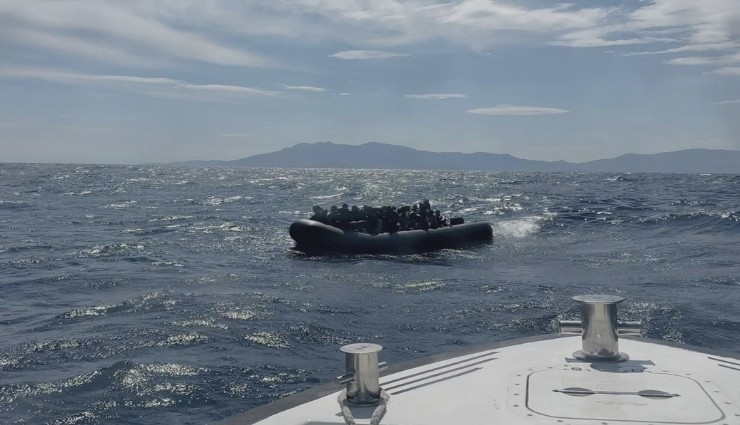 Ayvacık'ta 43 düzensiz göçmen yakalandı