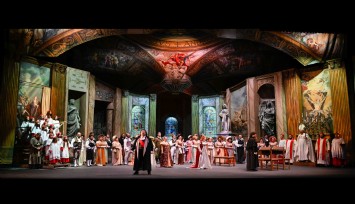 Efes Antik Tiyatrosu'nda 'Carmina Burana' büyüledi