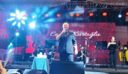 Gediz Tarhana Festivalinde Cengiz Kurtoğlu coşkusu