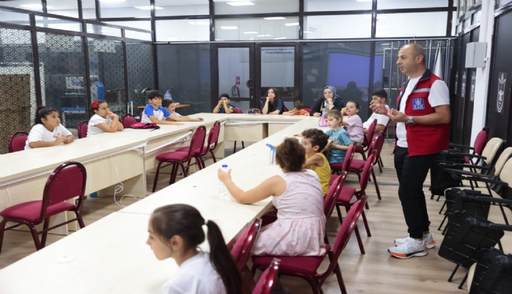 Konaklı çocuklara afet eğitimi