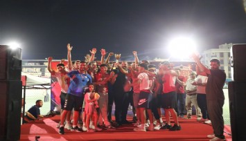 Menderes’i şampiyonluk coşkusu sardı