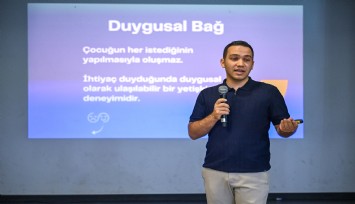 Uzman isimler Bornova’da çocuk eğitimini anlattı