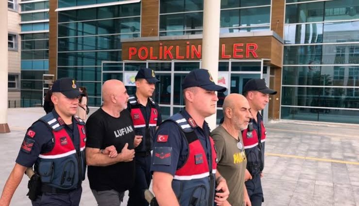 Yönetmen Ezel Akay ve kardeşi hakkında karar çıktı