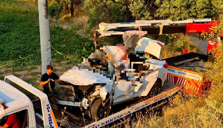 Afyonkarahisar’da feci kaza: 2 kişi hayatını kaybetti