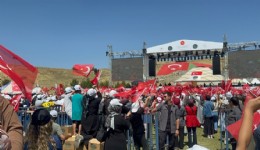 Ahlat’ta 1071 Zaferi coşkusu: Türkiye’nin dört bir yanından vatandaşlar buluştu