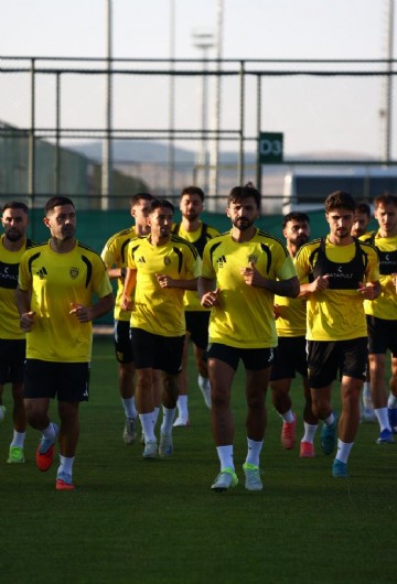 Aliağa FK, yeni sezona hazırlanıyor: Afyonkarahisar kampı başladı