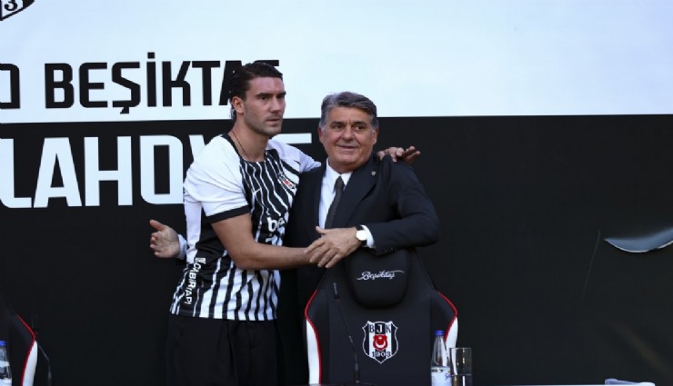 Beşiktaş’ın yeni golcüsü Vlahovic için görkemli imza töreni