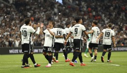 Beşiktaş’tan Avrupa gecesinde bol gollü galibiyet