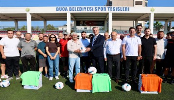 Buca’da amatör futbol kulüplerine malzeme desteği