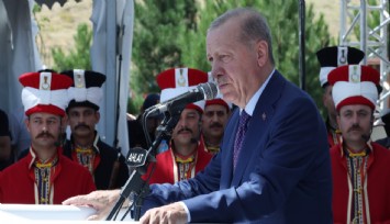 Erdoğan Ahlat’tan mesaj verdi: Terörden nemalanan fırsatçılar kaybolacak