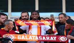 Galatasaray'ın yeni yıldızı Rafael Leao İstanbul'da