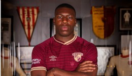 Göztepe'de Armstrong taraftarları büyülüyor