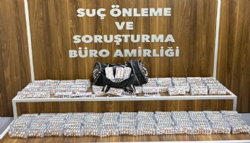 İzmir'de uyuşturucu operasyonunda 9 bin hap ele geçirildi