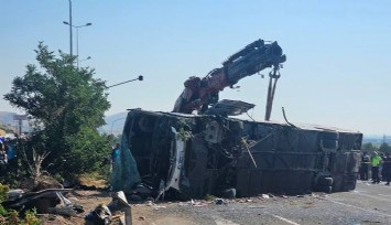 Kayseri’de yolcu otobüsü devrildi: 1 can kaybı, 24 yaralı