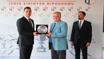 Konak Belediye Başkanlığı Koşusu’nda zafer Treasure Island’ın