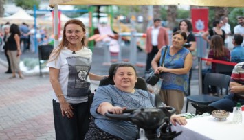 Konak’ta komşu buluşmaları sürüyor