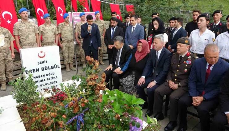 Türkiye Eren Bülbül'ü dualarla andı