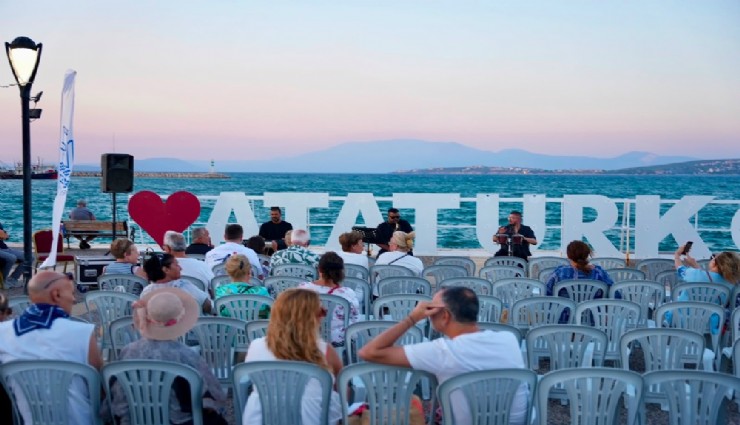 Yenilenen Çiftlikköy Sahili gün batımı konserlerine ev sahipliği yapacak