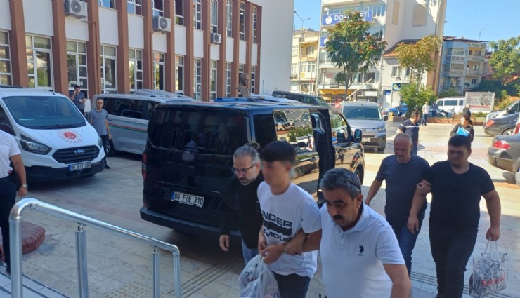 Aydın'da lise önünde pompalı tüfekle gezen 3 şüpheli adliyeye sevk edildi