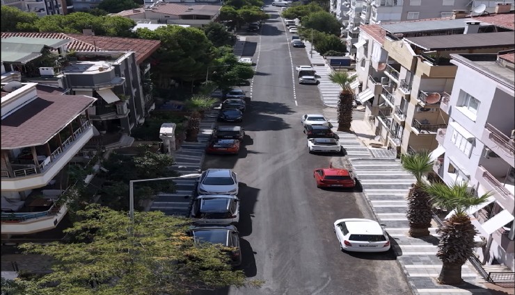 Balçova’da sokaklar yenileniyor: Çalışmalar ilçenin dört bir yanında sürüyor