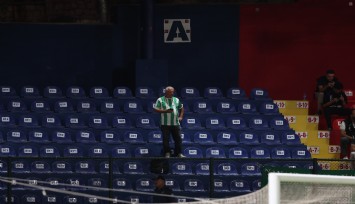 Bodrum FK'dan, deplasman tribünündeki o taraftara ömür boyu kombine
