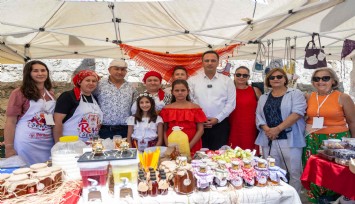 Bornova’da reçel şenliği renkli görüntülere sahne oldu