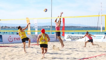 Çeşme’de Uluslararası Grand Slam Plaj Voleybolu heyecanı