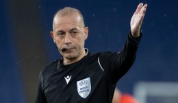 Cüneyt Çakır Rusya’da hakemliğin başına geçti