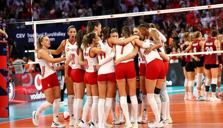 Filenin Sultanları finale yükseldi: Sırbistan'ı set vermeden geçtiler