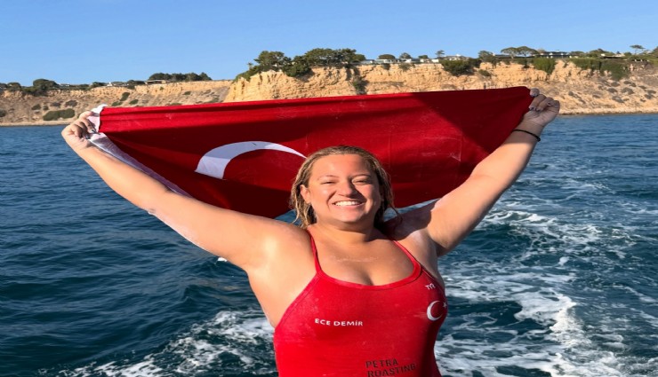 İzmirli yüzücü Ece Demir'den tarihi başarı
