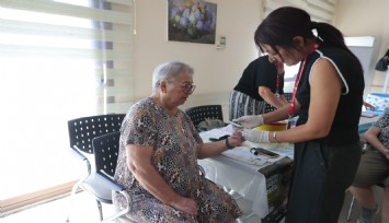 Konak’ta ileri yaş üyelerine ücretsiz sağlık taraması