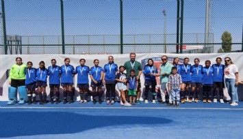 Manisalı genç hokeycilerden büyük başarı: 1. Lig’e yükseldiler