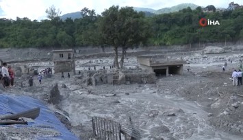 Nepal-Çin sınırındaki sel felaketinde can kaybı bini aştı