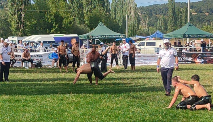 Pazarlar Yağlı Güreşleri'nin başpehlivanı Osman Kan oldu