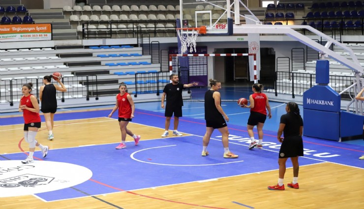 Turgutlu Kadın Basketbol Takımı'nın Süper Lig'te pota heyecanı başlıyor